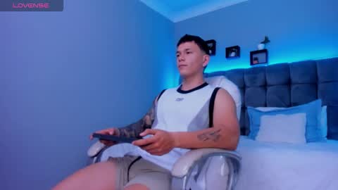 Thomas online show from November 29, 1:46 pm