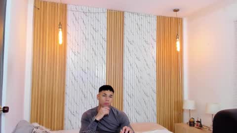 Thomas online show from November 6, 11:57 am