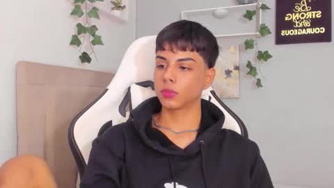 Thomas online show from November 13, 5:01 am