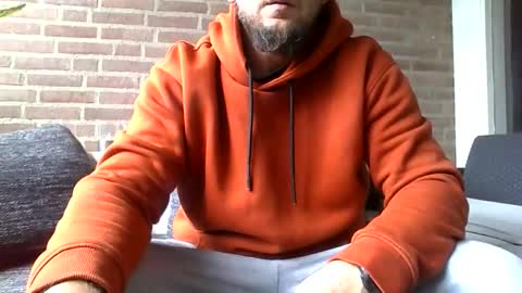 thomasonnl online show from September 21, 1:33 pm