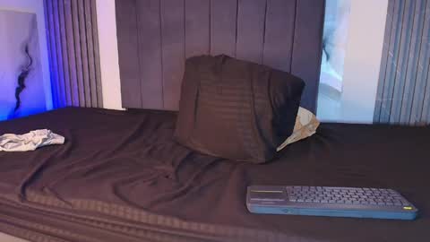 thomass_conor online show from June 3, 2:33 pm