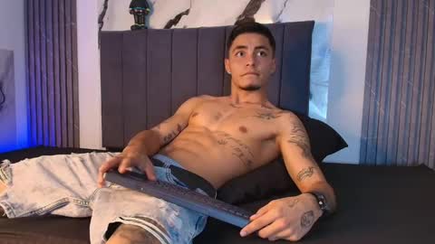 thomass_conor online show from April 13, 11:16 pm