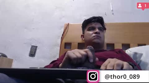 Snapshot of thor0200 chatting on January 15, 5:37 pm thor0200 online show from January 15, 5:37 pm