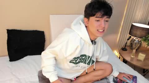 Thristan online show from April 7, 8:14 am