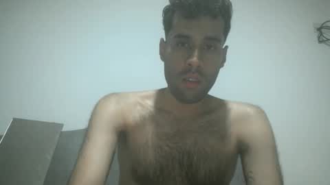 Snapshot of throwawayyourgun chatting on October 12, 1:32 am Luka online show from October 12, 1:32 am