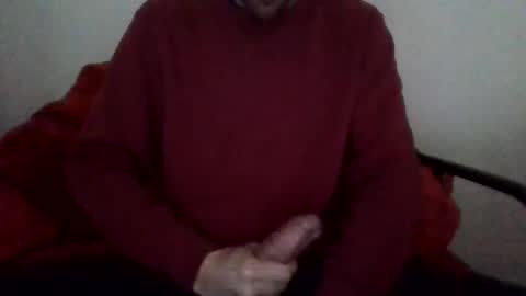 Snapshot of timehole chatting on December 9, 8:33 am timehole online show from December 9, 8:33 am