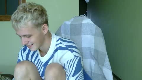Snapshot of timkinky chatting on October 20, 9:57 am Tim WhiteS online show from October 20, 9:57 am