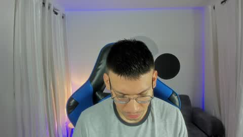 timi  jones online show from December 6, 10:49 am