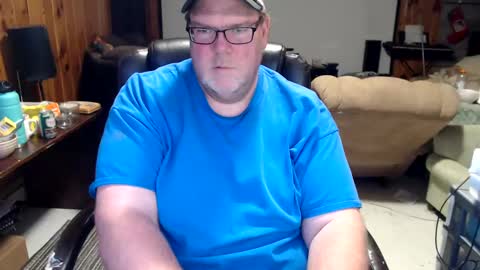 tinyhubba online show from January 17, 7:09 pm