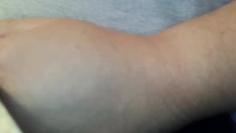 tinypecker6 online show from February 19, 8:27 pm