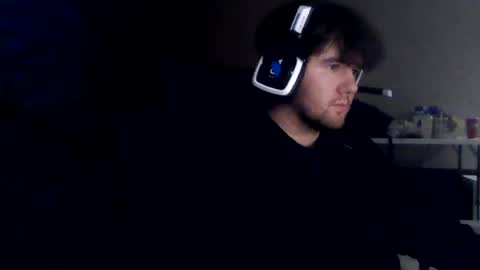 tizzledude online show from July 26, 8:00 am