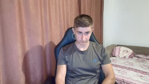 todhorny987 online show from February 20, 6:28 am