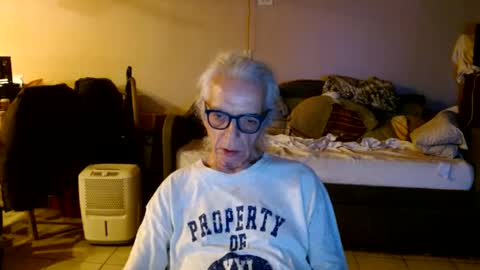 tom112292014 online show from July 27, 11:34 pm