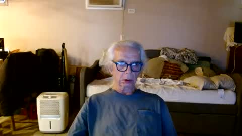 tom112292014 online show from July 26, 2:58 pm