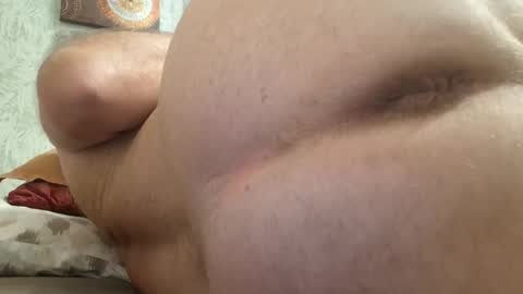 tom4445t online show from September 18, 3:08 am