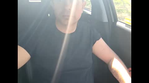 tom_horny84 online show from May 4, 11:34 am