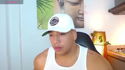 Tom muscle1 online show from January 9, 11:47 am