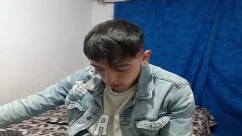 tomas_turbado_ online show from July 24, 7:15 am