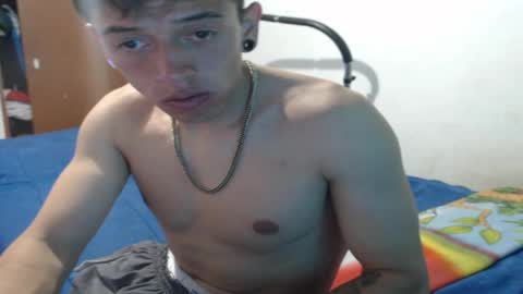 tomas_turbado_ online show from March 17, 4:37 am
