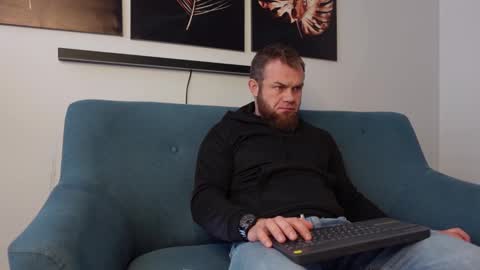  tommy burnzzz  online show from February 22, 9:23 am