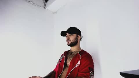 tommy_sccott online show from October 27, 1:52 am