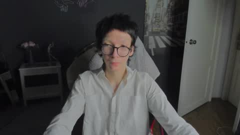 tommy_stars online show from April 19, 8:33 pm