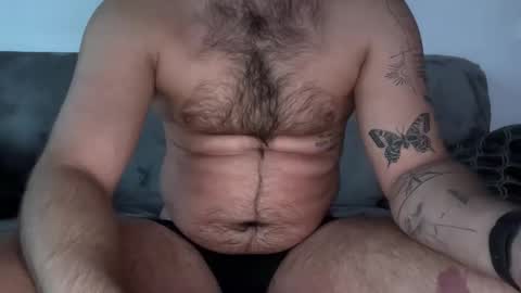 tommyjay32 online show from December 16, 11:39 am