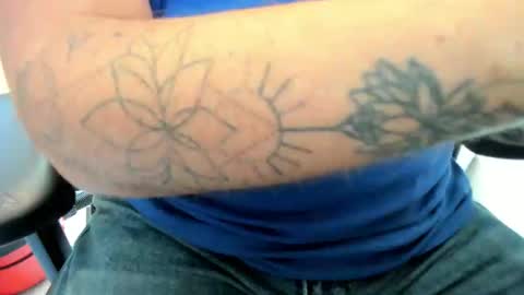 tommysmithjones82 online show from September 19, 9:53 am