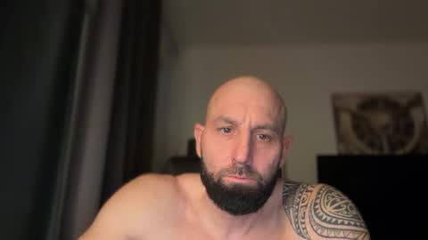 Thomas Fit online show from February 22, 10:11 pm