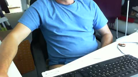 Tom online show from September 18, 2:30 pm