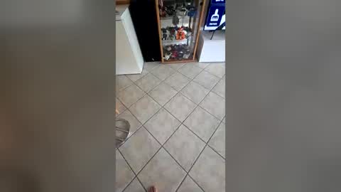 tonigeo43408965 online show from August 5, 10:42 am