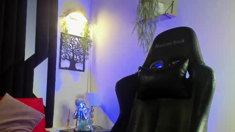 tony_petrov online show from July 28, 4:42 am