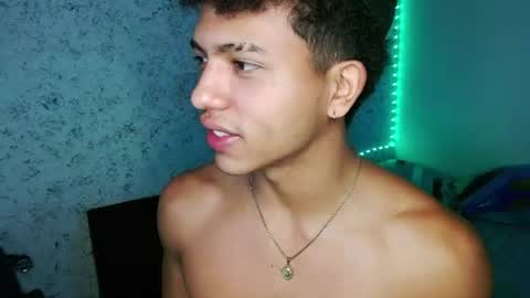 tonydesire_ online show from June 26, 8:33 pm