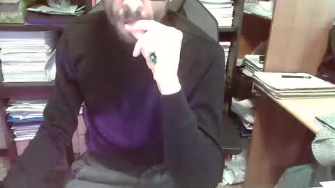Snapshot of topg84 chatting on October 20, 9:24 am Topg84 online show from October 20, 9:24 am