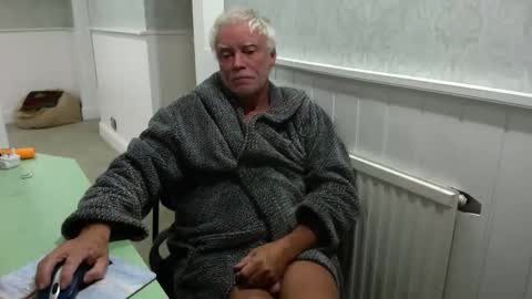 topsurgeon2025 online show from December 21, 1:24 am