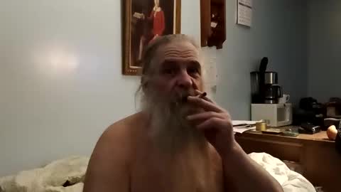 totallyawesome_65 online show from November 24, 7:09 am