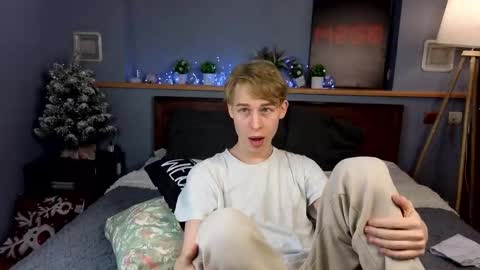 Max online show from January 8, 1:49 pm