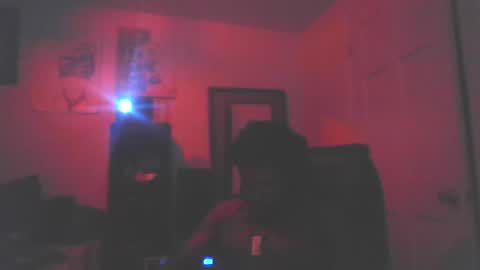 10Thickness online show from May 6, 1:06 am