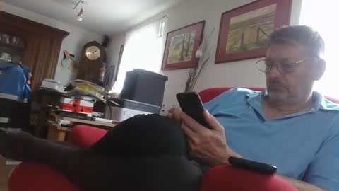 Snapshot of trebgeis1 chatting on October 24, 11:45 am trebgeis1 online show from October 24, 11:45 am