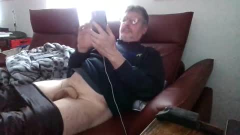 trebgeis1 online show from March 24, 4:23 pm