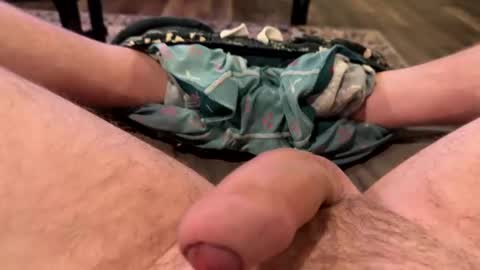 tree553 online show from December 20, 7:54 pm