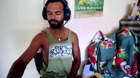 Snapshot of trek320rr chatting on December 26, 8:21 pm TREK320RR online show from December 26, 8:21 pm