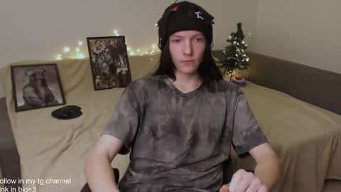 Max  online show from January 5, 6:00 pm