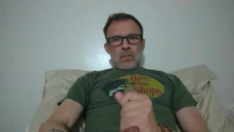 trvlrslc online show from January 18, 4:14 am