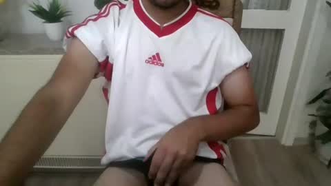 ttheman99 online show from July 28, 9:39 am