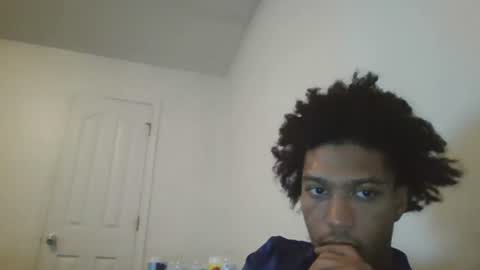Almond Frank online show from August 3, 8:13 am