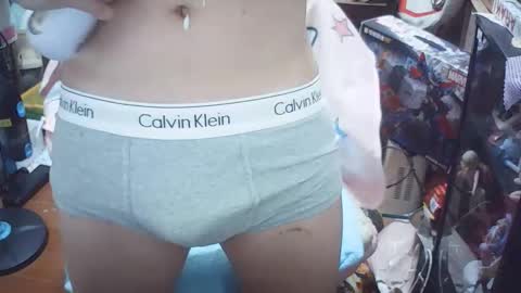 Lu online show from April 11, 6:33 pm