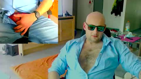 twardyidlugi online show from March 9, 1:37 pm