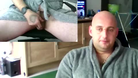 twardyidlugi online show from September 18, 7:54 am