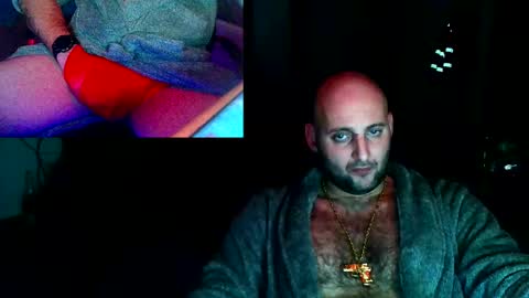 twardyidlugi online show from December 25, 11:10 pm